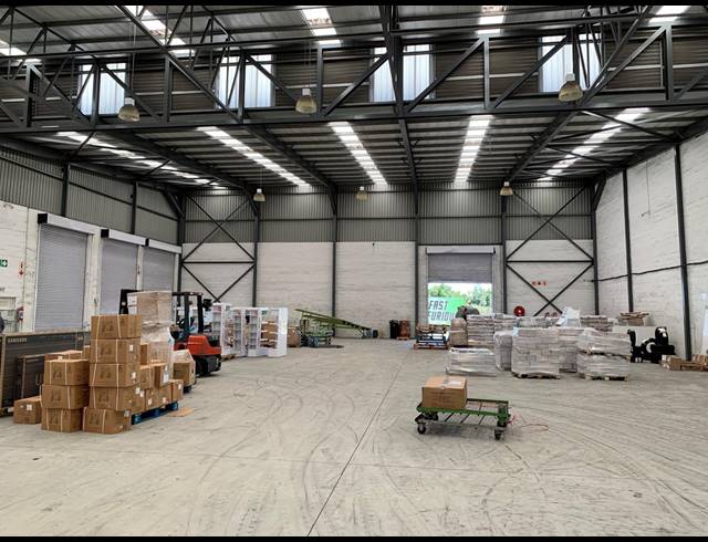 2,562M² FACTORY TO LET IN AIRPORT INDUSTRIA